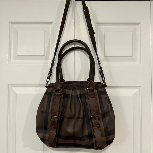 Authentic Burberry handbag (crossbody, shoulder, or hand carry) - Picture 2 of 11